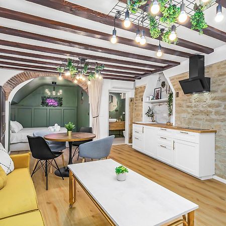 רוביני La Bestia Deluxe Studio Apartment מראה חיצוני תמונה
